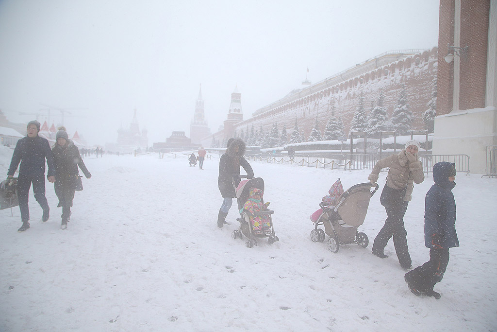 Снежна Москва