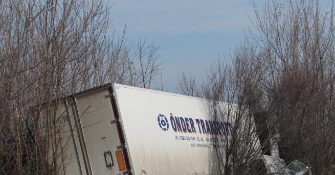 Мъж загина при тежка катастрофа тази сутрин на пътя Русе