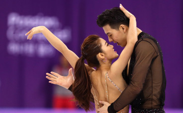 Рускиня с нов световен рекорд, но Канада води във фигурното пързаляне