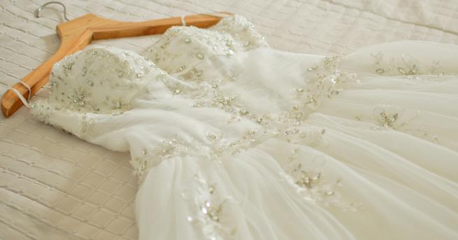 Жена от щата Охайо получи сватбената си рокля 32 години,