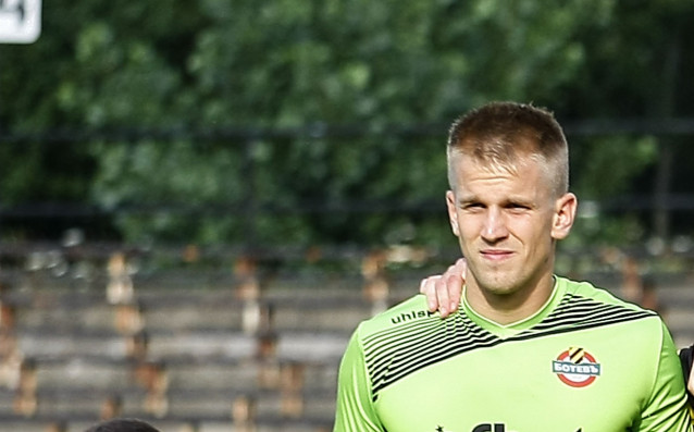 Вратарят Даниел Кайзер поднови днес тренировките в Ботев Пловдив съобщиха