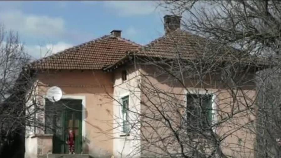 Майка и деца пребиха и ограбиха мъж в Комощица