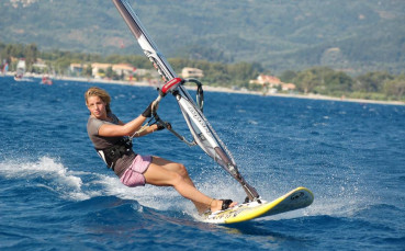 Поливалентната сензация Естер Ледецка (снимки)