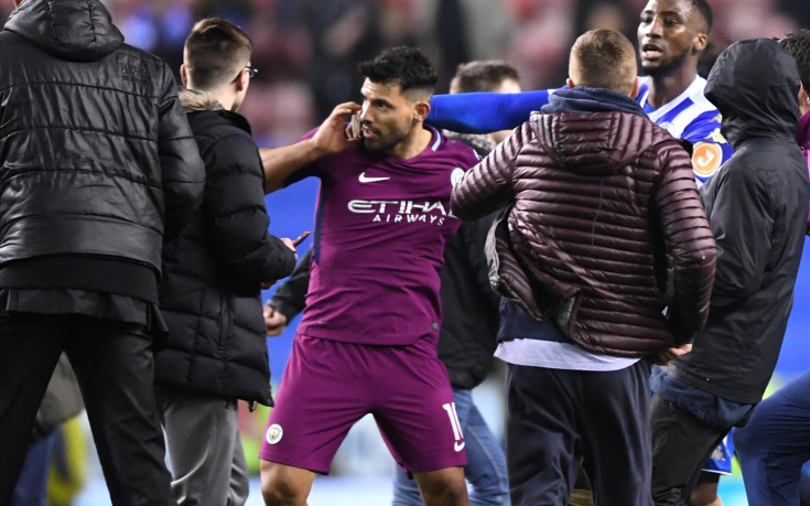 На Агуеро му се размина