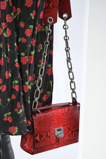 <p>Michael Kors</p>
