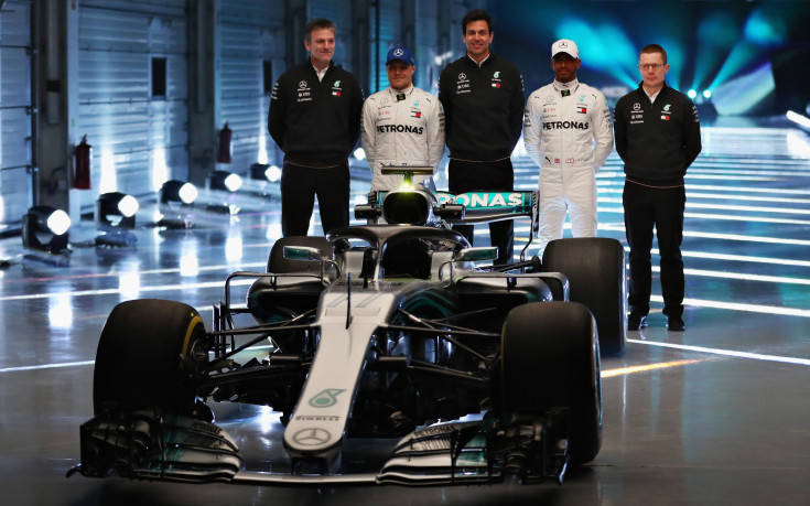 Босът на Мерцедес за ореола: Само ми дайте моторна резачка…