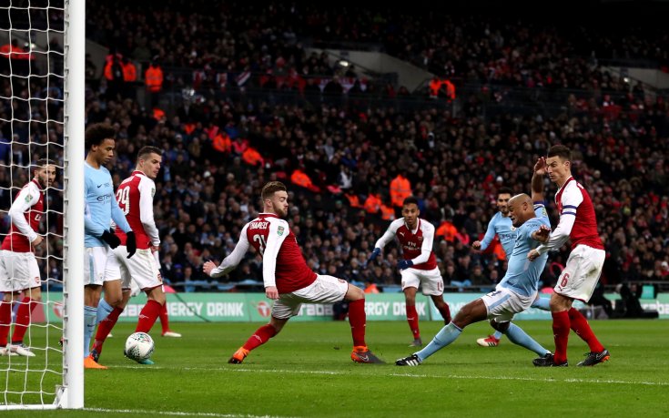 Арсенал - Ман Сити в първото голямо дерби в Премиършип