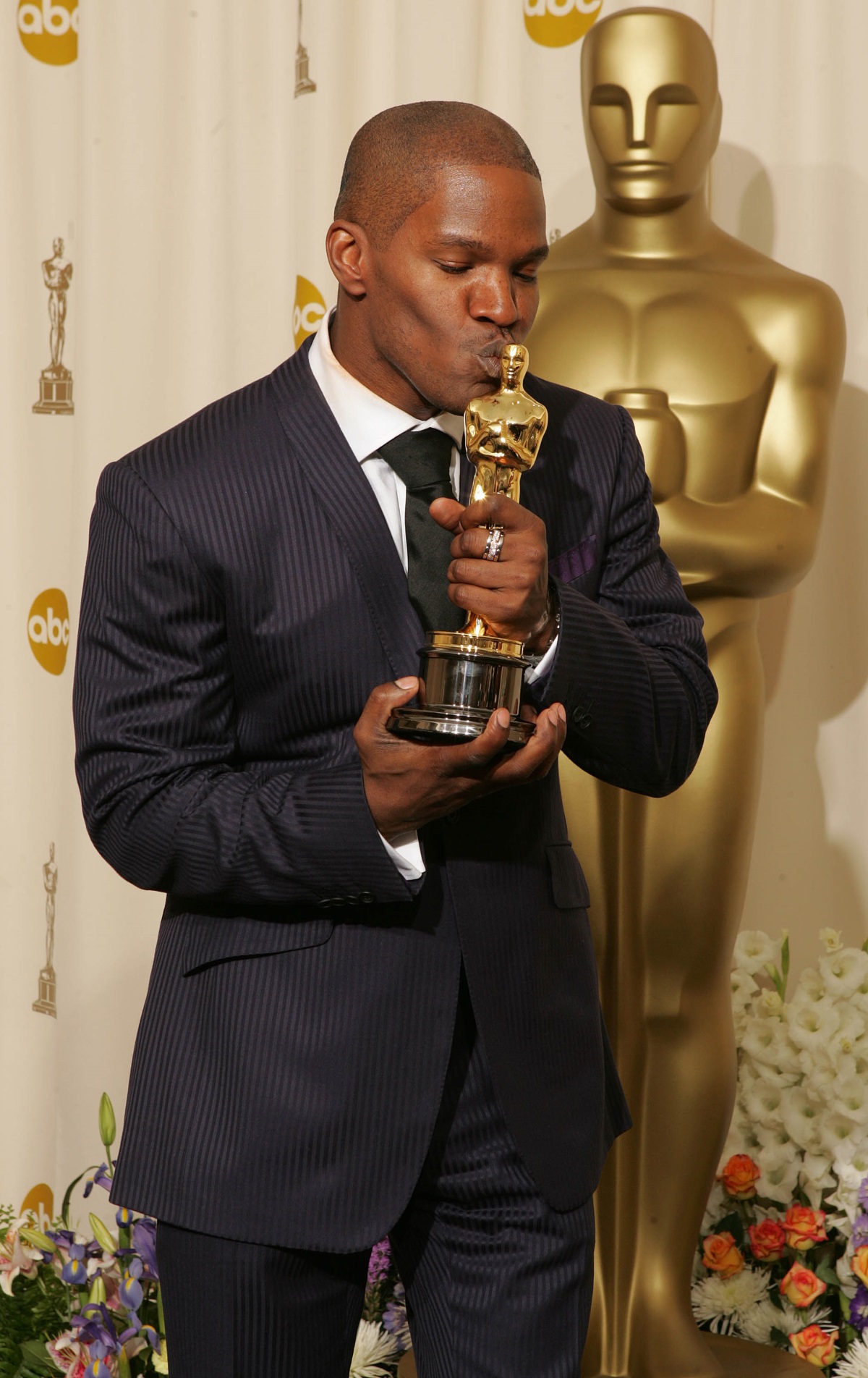 Джейми Фокс е поверил на мениджъра си задачата да пази наградата му за най-добър актьор от 2004 г.