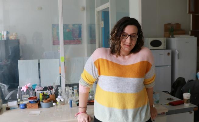  Доктор Зорница Тодорова на работното й място. 