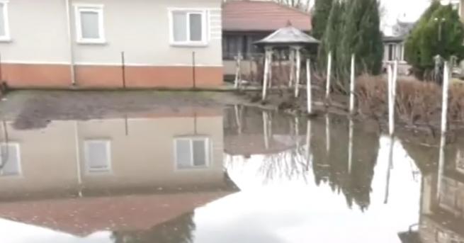 Нови дъждове заплашват Брегово където е обявено бедствено положение Кметът