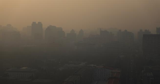 Китай изглежда печели войната си със замърсяването на въздуха постигайки