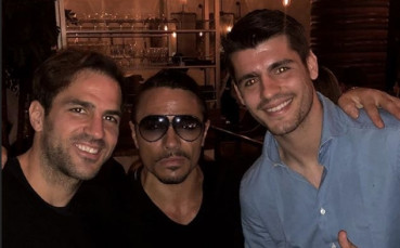 Звездите на Челси разпуснаха в Дубай с пържоли и вино