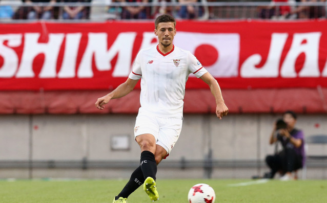 Агентите на защитника на Севиля Клеман Ленгле са провели среща