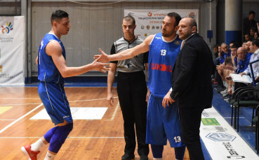 Левски Лукойл атакува Финалната четворка на Балканската лига