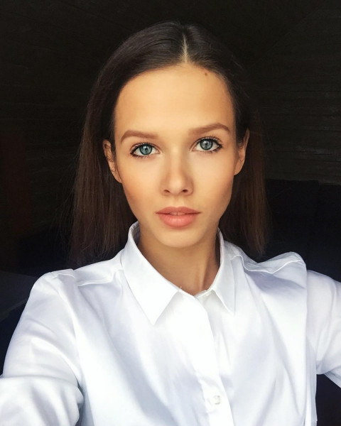 Екатерина Селезньова1