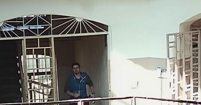 Полицията продължава да издирва избягалите във вторник от затвора в София Радослав Колев