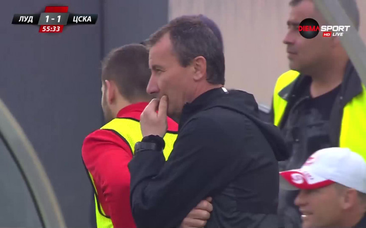 Жеферсон остави ЦСКА с човек по-малко след два бързи картона