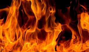 Две деца загинаха при пожар във фургон край Пловдив
