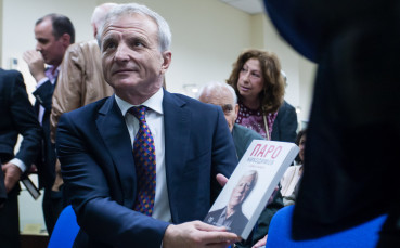 Ганчев: Европа почва там, където свършват шкембе чорбата и семките