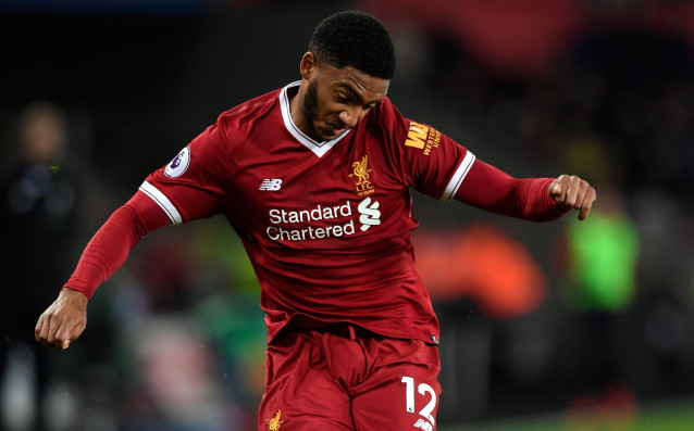 Поливалентният защитник на Ливърпул Джо Гомес осигури малко позитивни новини