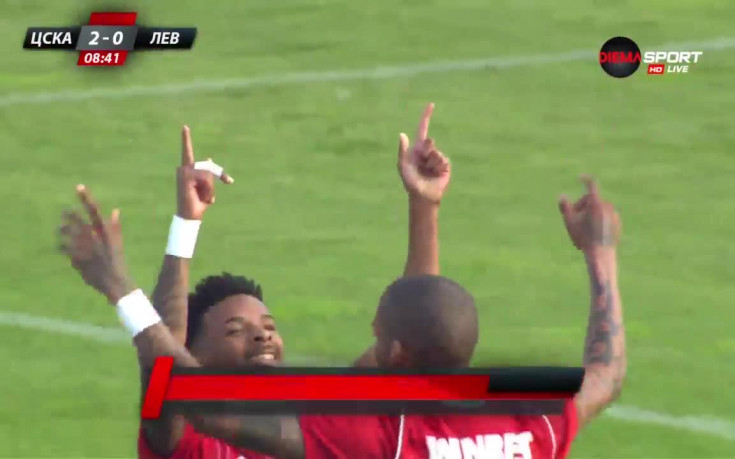 Голът на Енрике Рафаел във вратата на Левски