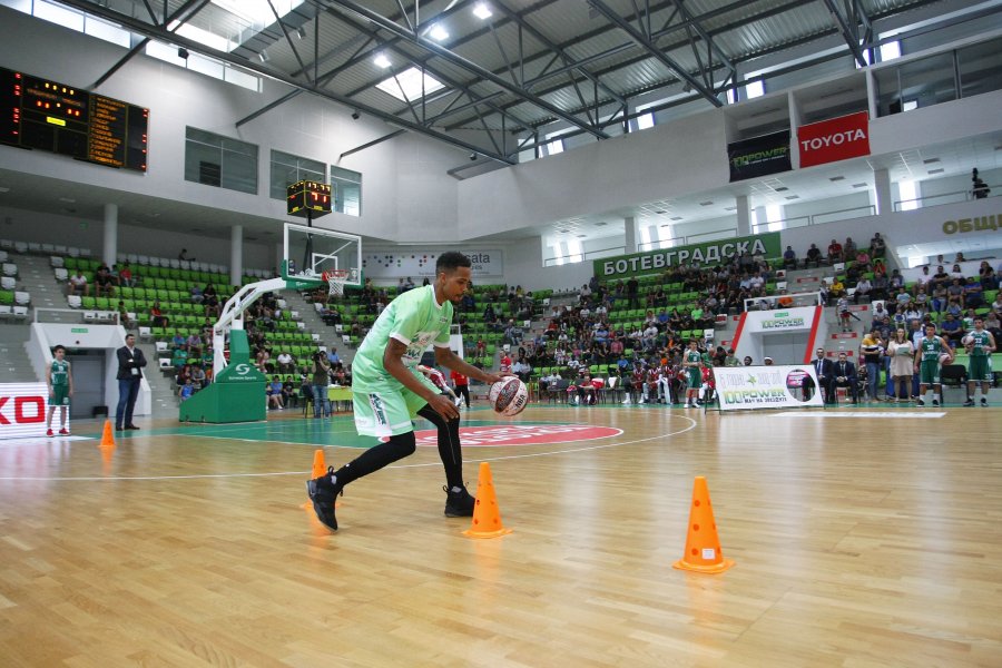 Мача на звездите в българския баскетбол1