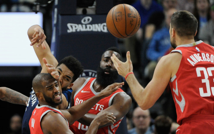 Хюстън близо до втория кръг на плейофите след 50 точки в една четвърт