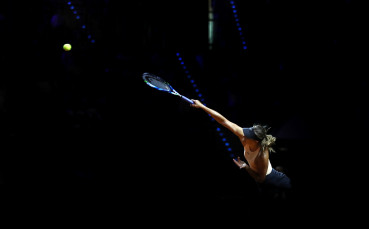 Шарапова отпадна в първия кръг на турнира в Щутгарт