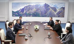 Край на атомното оръжие на Ким и жестът му към Юга