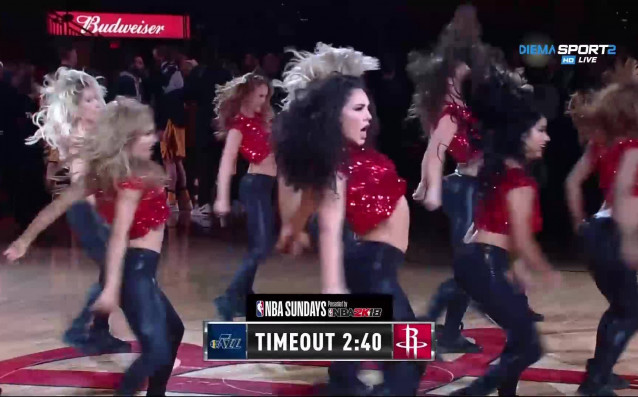 Мажоретките на Хюстън Рокетс бяха на високо ниво подобно на