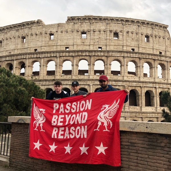 Феновете на Ливърпул в Рим1