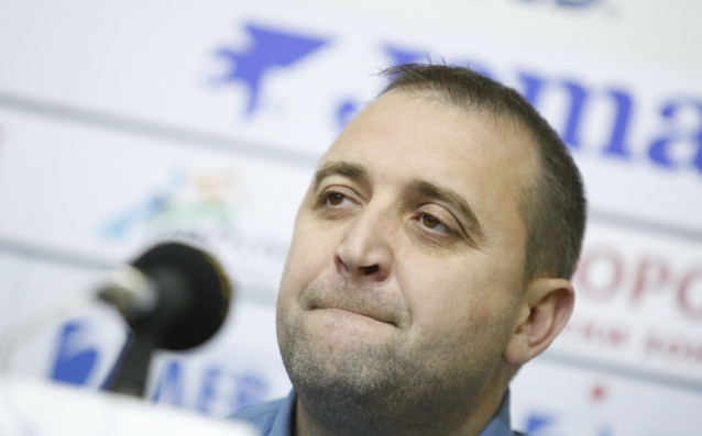 Женският национален отбор по волейбол на България който е воден