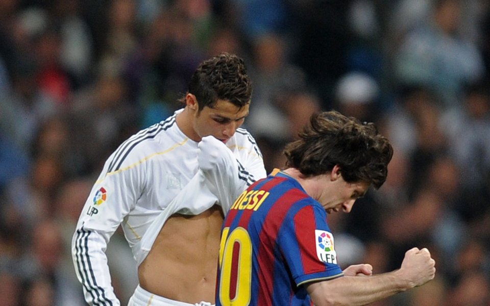 Бившите нападатели Йън Райн и Алън Шиърър съставиха своите списъци