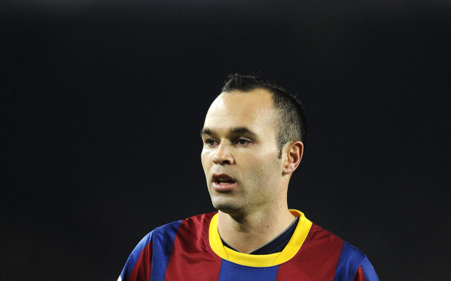 Испанският полузащитник Андрес Иниеста е на път да подпише договор