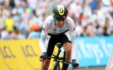 Саймън Йейтс запази лидерската си  позиция в Джиро д'Италия