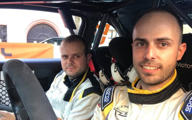 Българският екипаж Даниел Попов/Ангел Башкехайов („Ясен Попов Рейсинг”, Opel Adam)