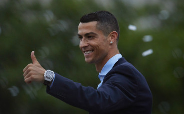 Кристиано вдигна купон в луксозен комплекс