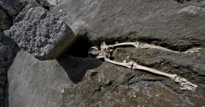 Археолозите в Помпей откриха останките на един наистина нещастен човек