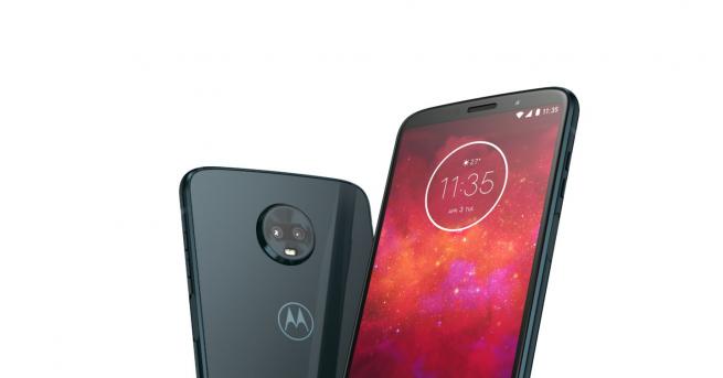 Motorola представи новия си смартфон Z3 Play с който иска