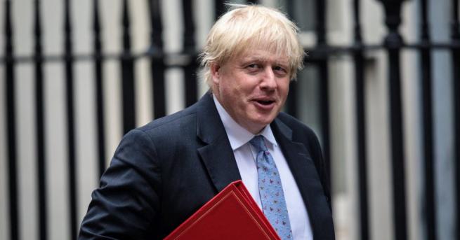 Външният министър на Великобритания Борис Джонсън също подаде оставка след