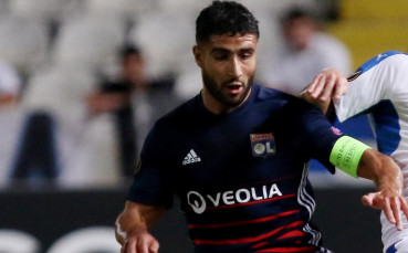 Лион отсече: Фекир остава!