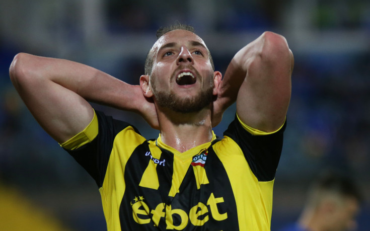 Стивън Петков пред трансфер в Португалия