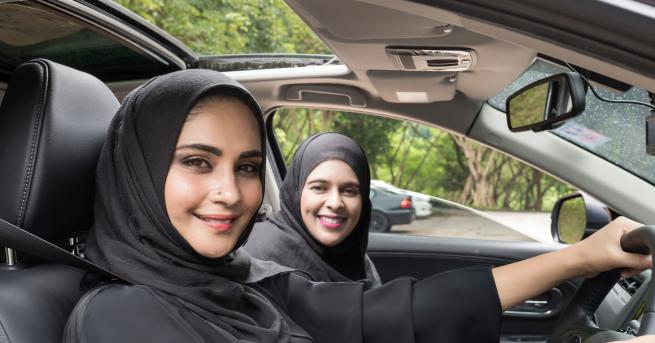 От днес за първи път жените в Саудитска Арабия могат