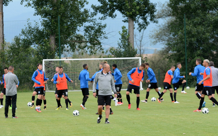 Черно море играе контрола с арменци