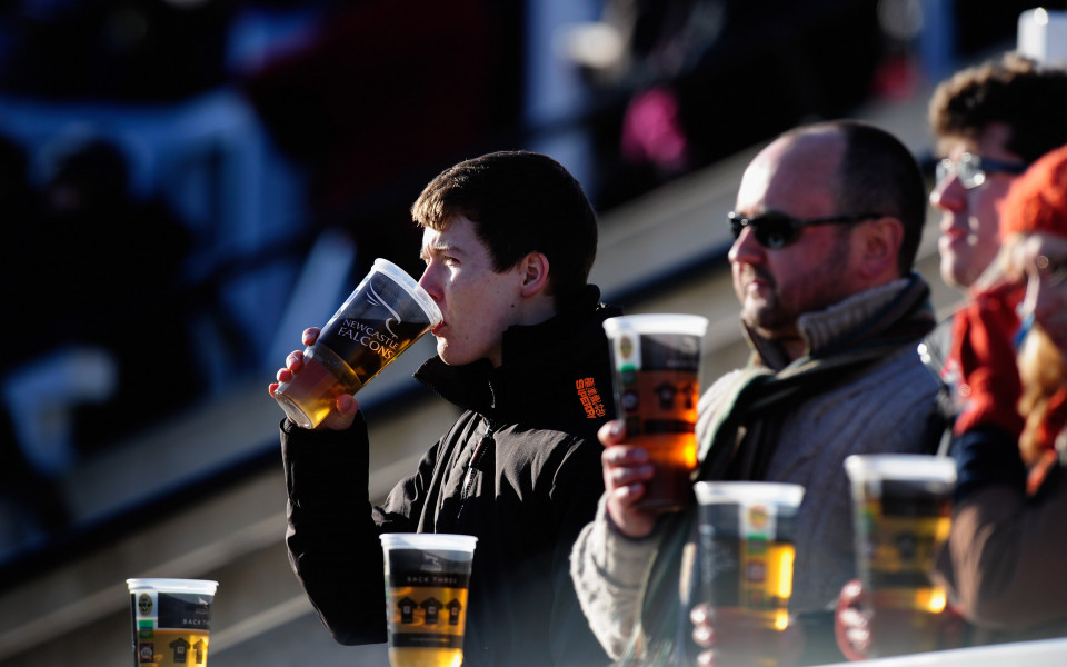 Разрешават алкохола по стадионите за мачовете от ШЛ и Лига Европа