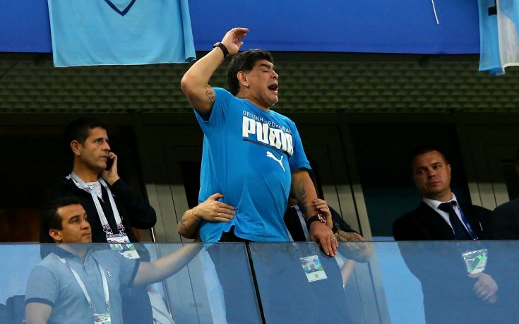 Пак хванаха Марадона в откачени сцени (видео)