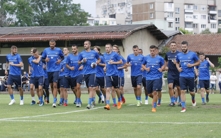 Левски представя отбора преди контролата с Олександрия
