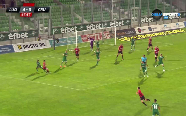 Моци съумя да спаси вратата на Лудогорец суха