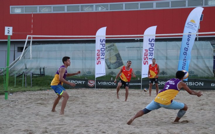 Бонжолов и Славков взеха най-големия турнир, правен от Beach Volley Mania