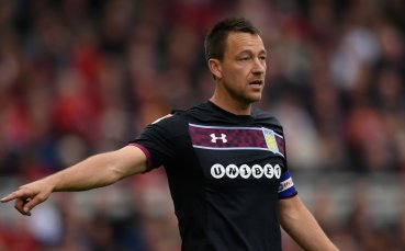 Джон Тери все по-близо до спиране с футбола